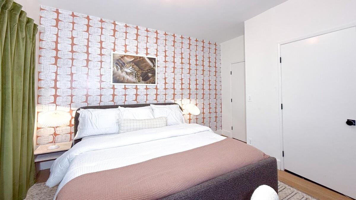 The Venus Beverly Hills Designer Chic Haven Apartment *